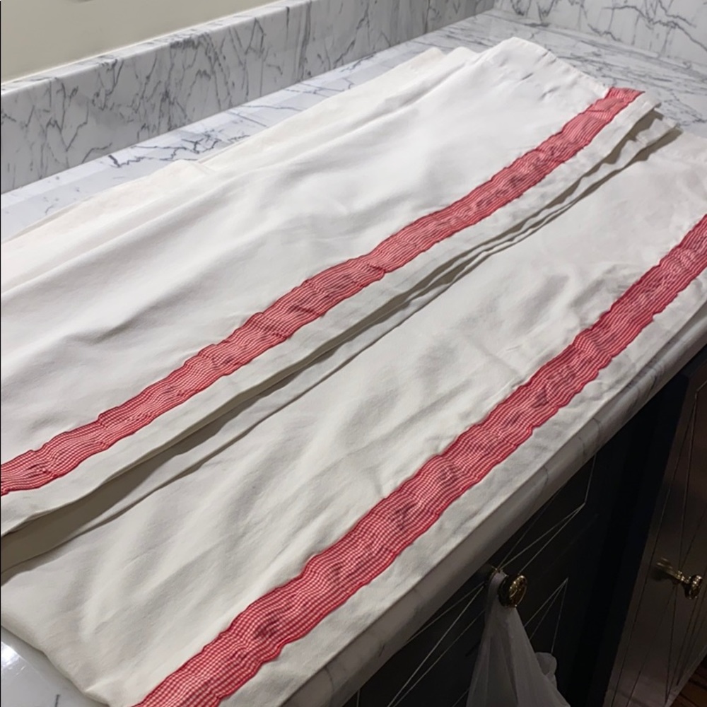 Set of 2 off white cotton curtains